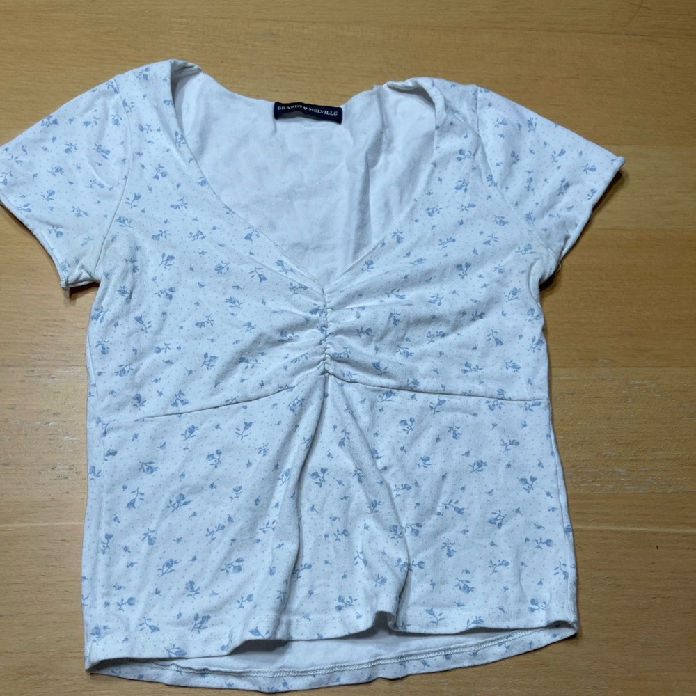 Brandy Melville Gina top